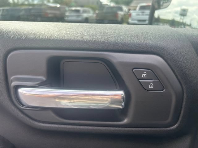 New 2026 Chevrolet Silverado 1500 Custom w/ Turbomax Blackout Package AWD/4WD image 19