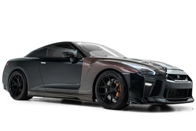 Used 2015 Nissan GT-R Premium AWD/4WD image 6