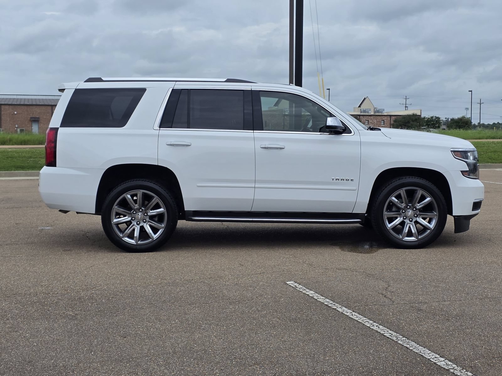 Used 2017 Chevrolet Tahoe Premier RWD image 4