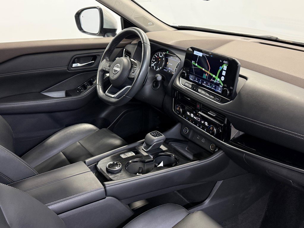 Used 2023 Nissan Rogue SL w/ SL Premium Package image 10