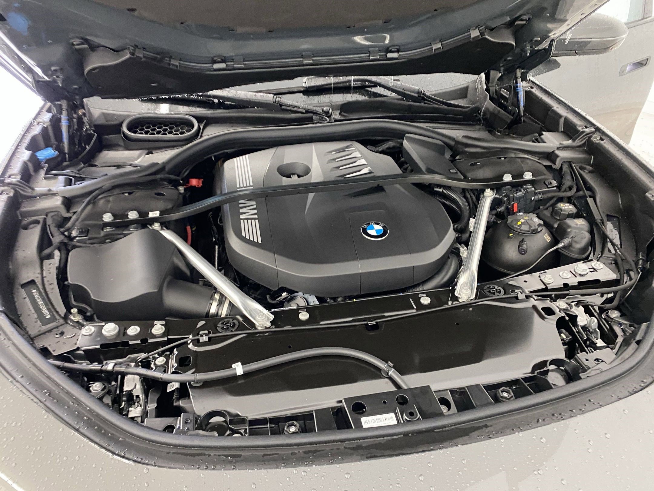 Used 2025 BMW 740i xDrive image 33