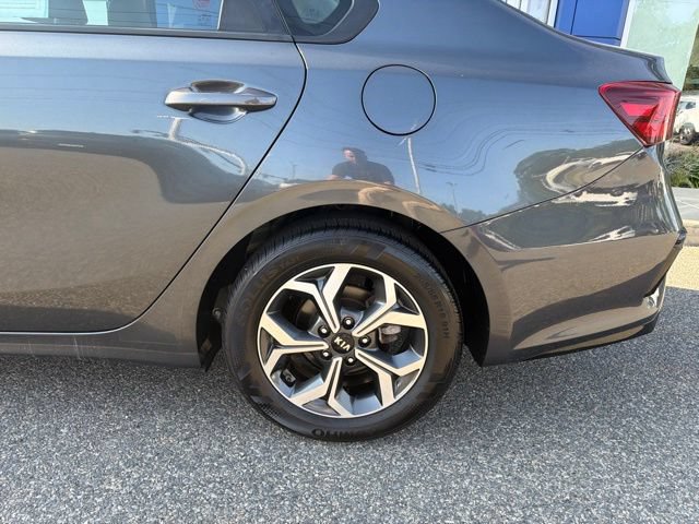 Used 2021 Kia Forte LXS FWD image 3