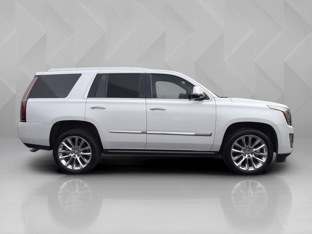 Used 2020 Cadillac Escalade Premium Luxury image 6