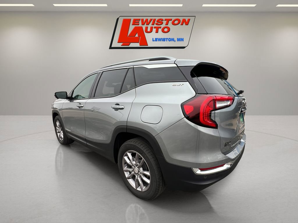 Certified 2024 GMC Terrain SLT w/ Infotainment Package II image 11