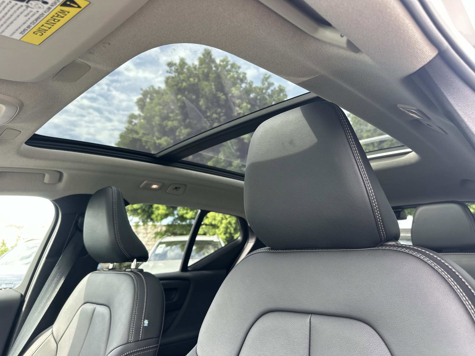 Certified 2026 Volvo XC40 B5 Ultra w/ Climate Package image 35