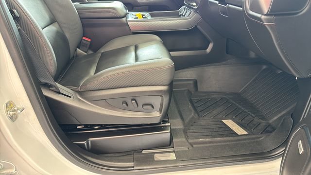 Used 2019 GMC Sierra 2500 SLT w/ All Terrain HD Package AWD/4WD image 22