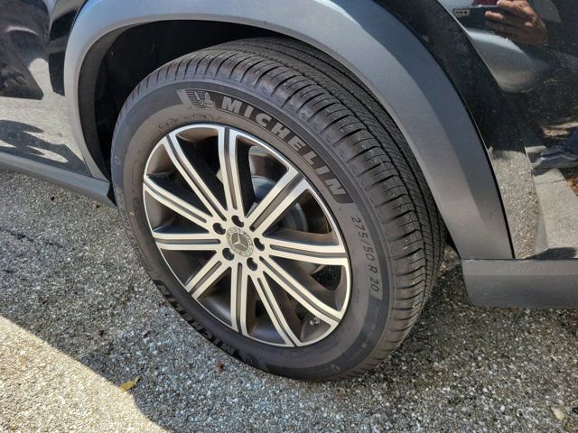 Used 2025 Mercedes-Benz GLE 350 4MATIC image 8