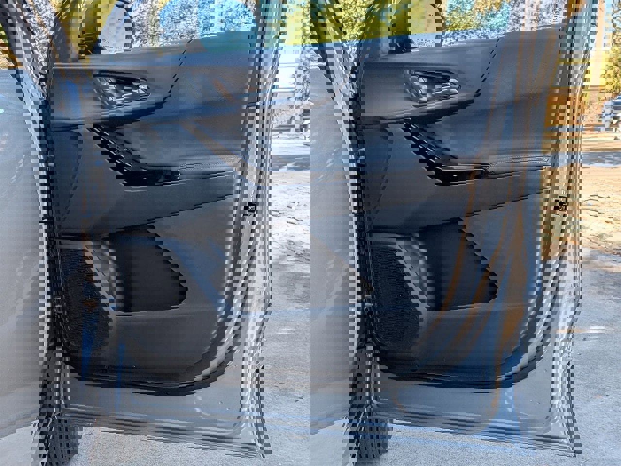 New 2026 Chevrolet Equinox LT image 19