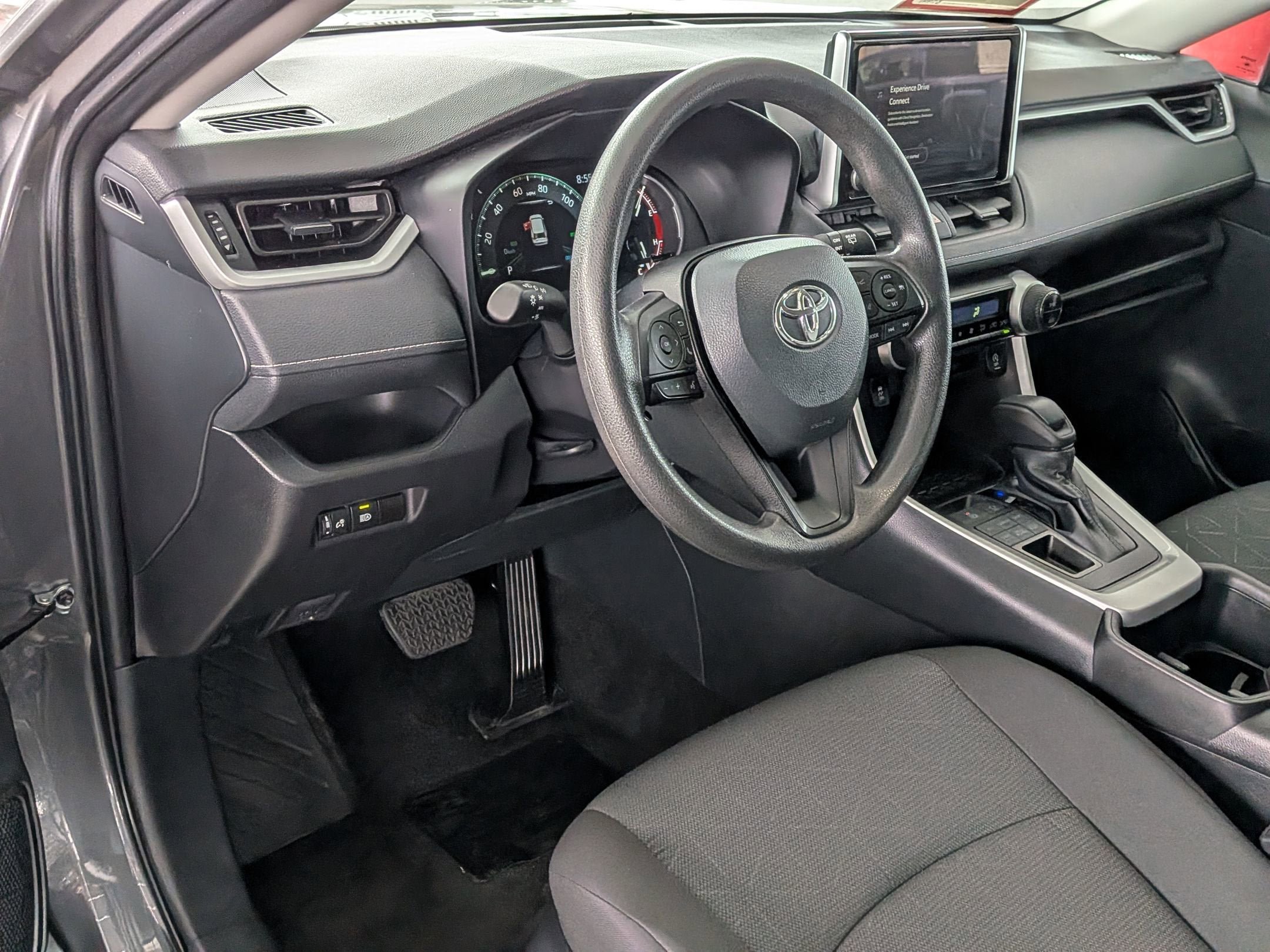 Certified 2025 Toyota RAV4 XLE AWD/4WD image 13