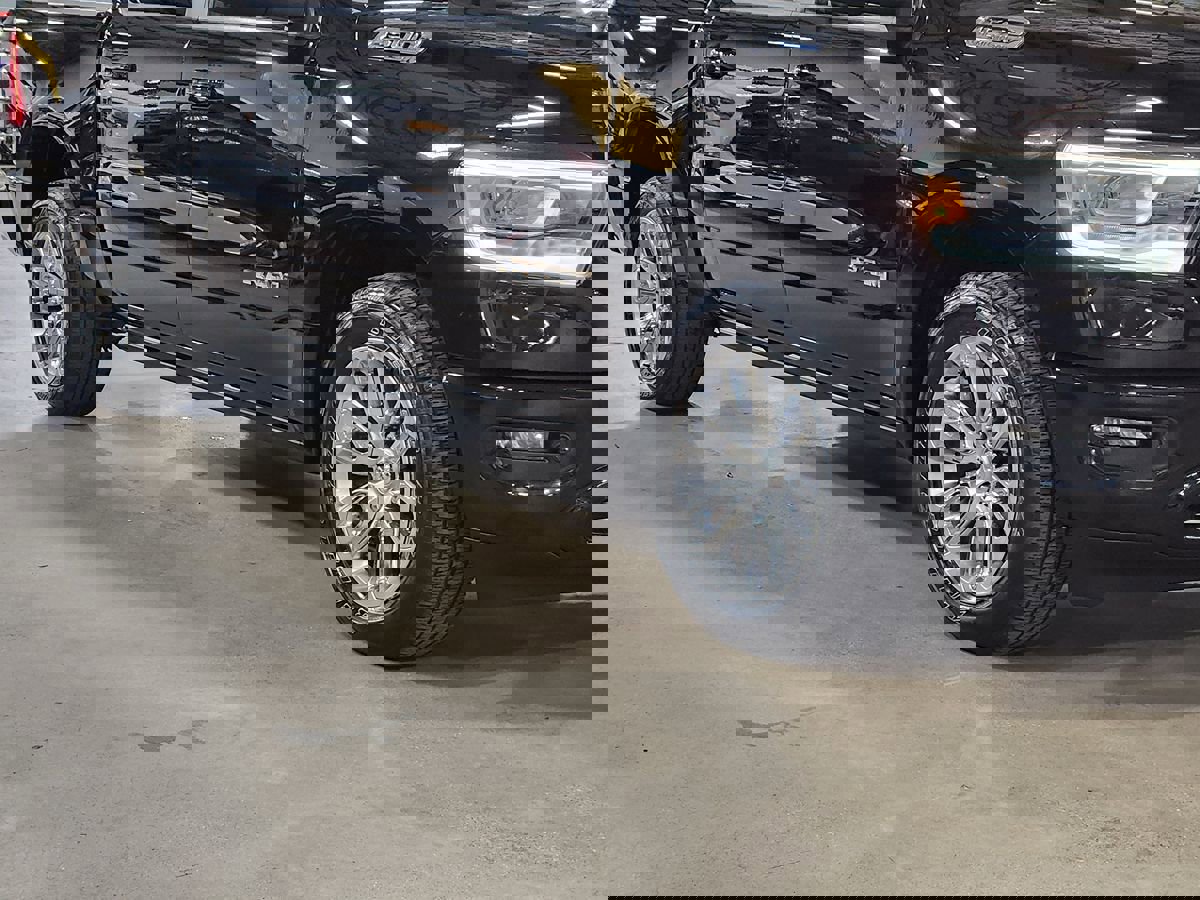 Used 2023 RAM 1500 Laramie image 16