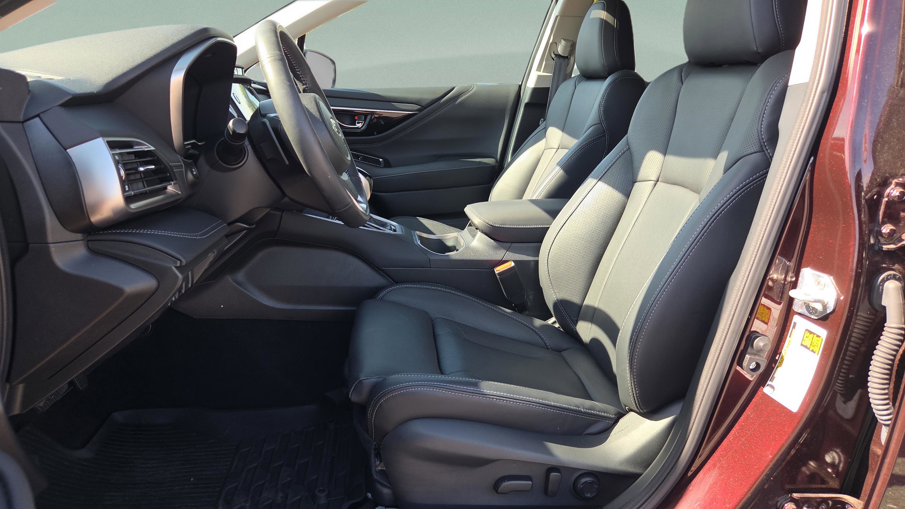 Used 2025 Subaru Outback Touring XT w/ Popular Package #2 image 15