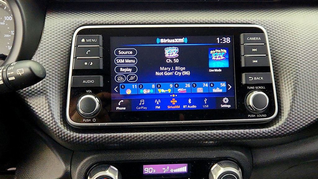 Used 2019 Nissan Kicks SV image 18