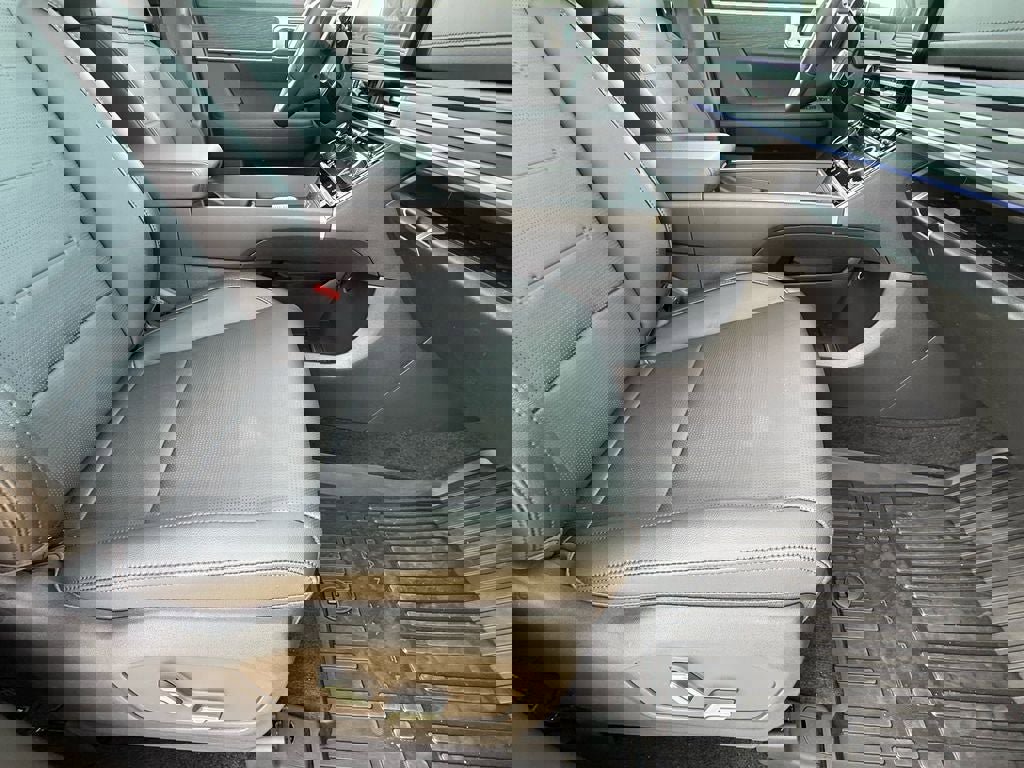 New 2026 Hyundai Santa Fe Limited AWD/4WD image 10