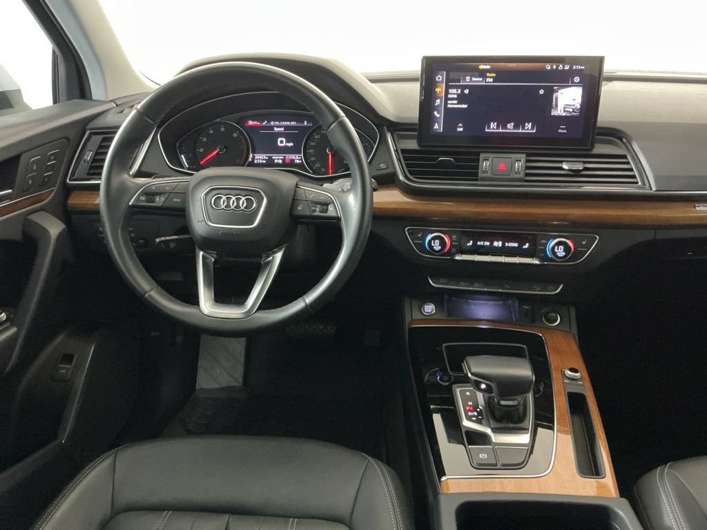 Used 2022 Audi Q5 2.0T Premium w/ Convenience Package AWD/4WD image 11