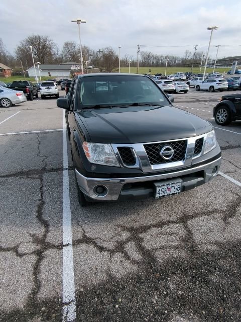 Used 2011 Nissan Frontier SV image 10