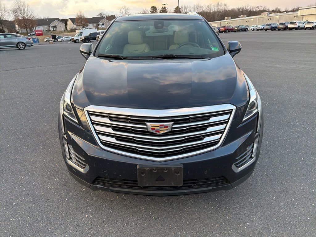 Used 2017 Cadillac XT5 Luxury w/ Driver Awareness Package image 8