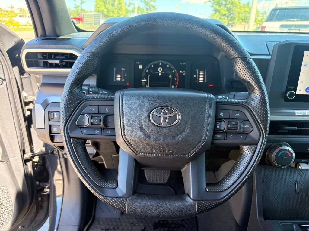 Used 2026 Toyota Tacoma SR5 AWD/4WD image 21