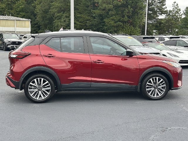 Used 2023 Nissan Kicks SV FWD image 8