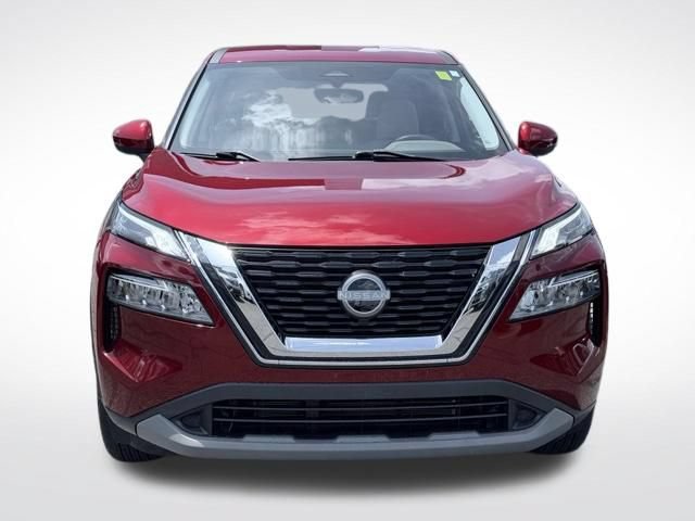 Used 2022 Nissan Rogue SV AWD/4WD image 2