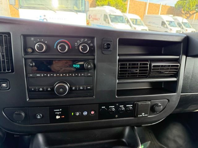 Used 2018 Chevrolet Express 2500 w/ Driver Convenience Package image 16