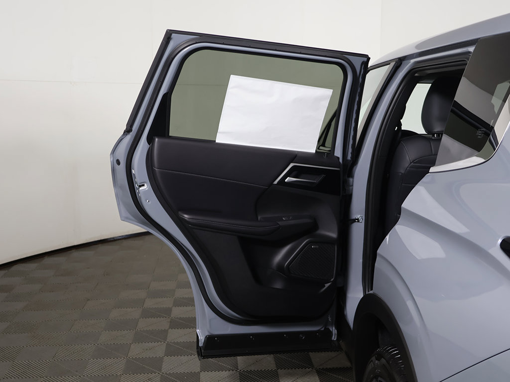 New 2026 Mitsubishi Outlander SE AWD/4WD image 22