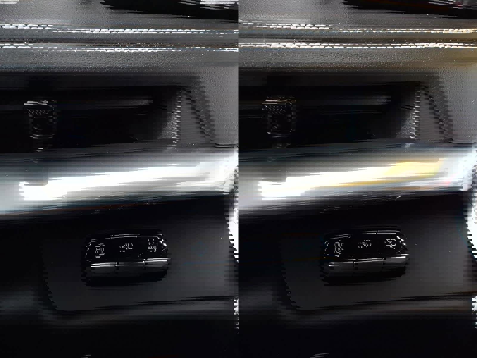 Used 2025 Chevrolet Corvette Z06 image 23