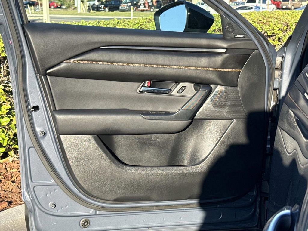 Used 2025 MAZDA CX-50 2.5 Hybrid w/ Premium Plus Pkg image 24