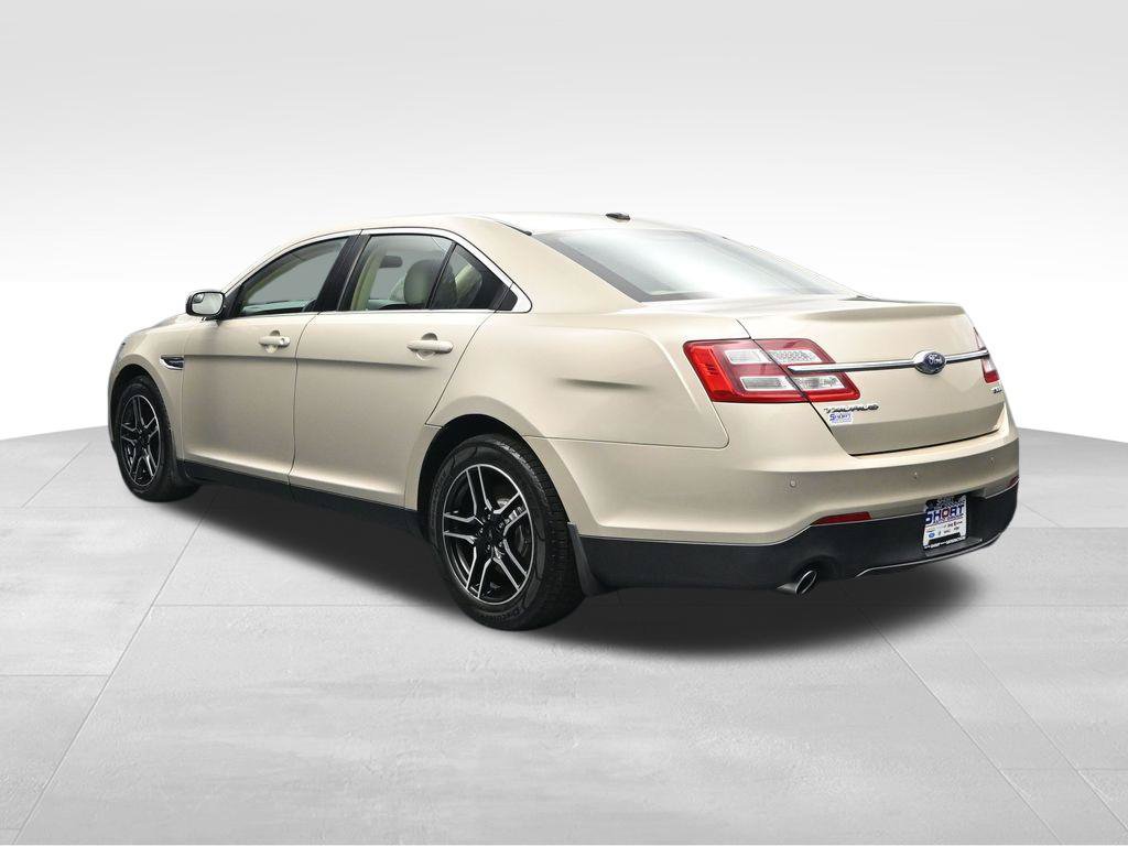Used 2018 Ford Taurus SEL FWD image 3