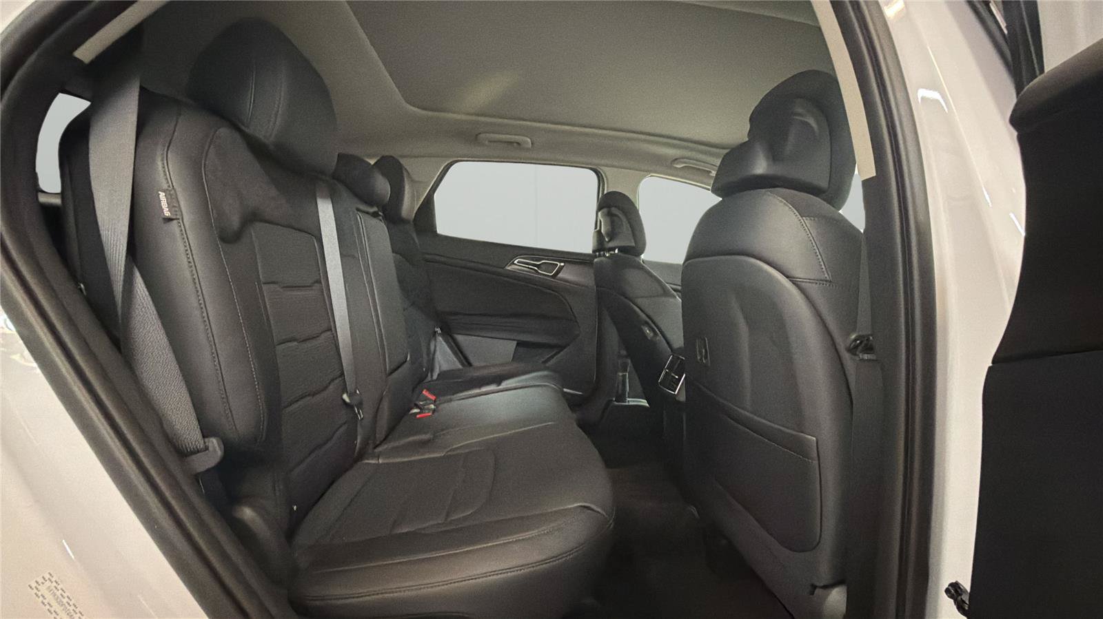 New 2026 Kia Sportage SX FWD image 13