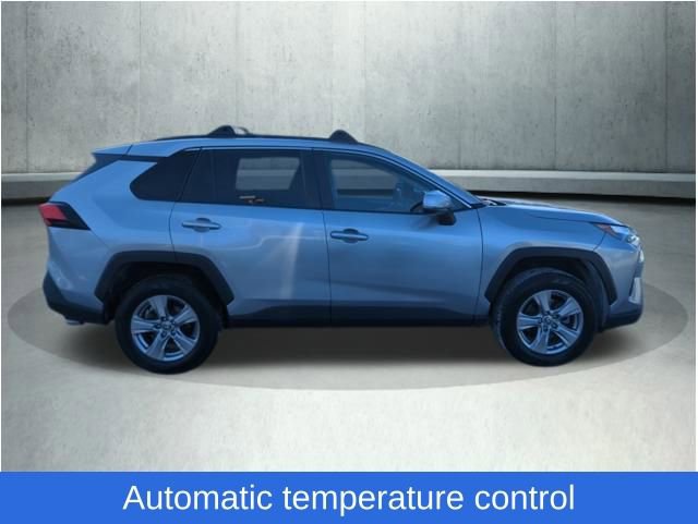 Used 2022 Toyota RAV4 XLE w/ Convenience Package image 8
