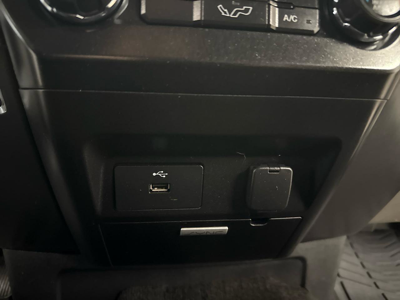 Used 2018 Ford F150 XLT image 19