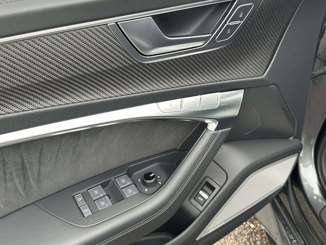 Used 2022 Audi RS 6 image 22