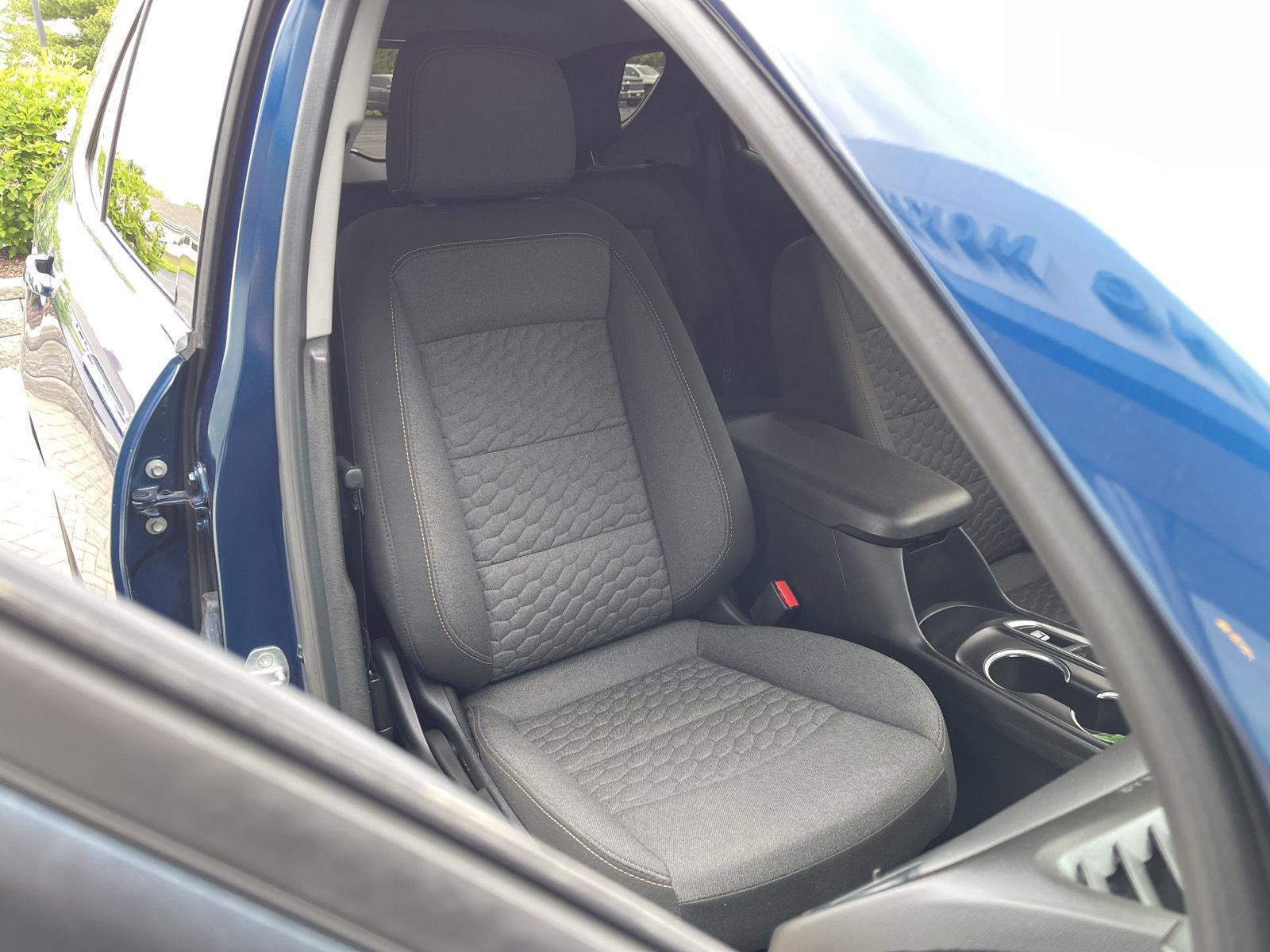 Used 2020 Chevrolet Equinox LT FWD image 30