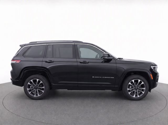 Used 2022 Jeep Grand Cherokee Laredo X AWD/4WD image 8