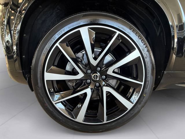 Used 2023 Volvo XC90 B6 Plus w/ Protection Package Premier image 9