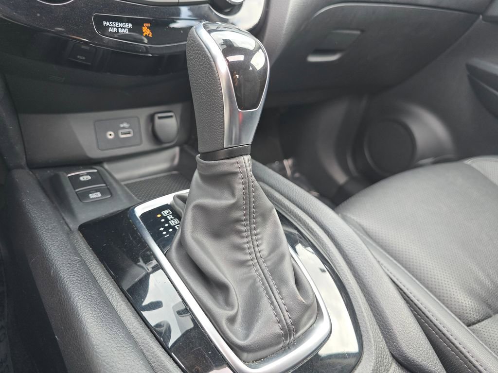 Used 2021 Nissan Rogue Sport SL w/ Premium Package image 34
