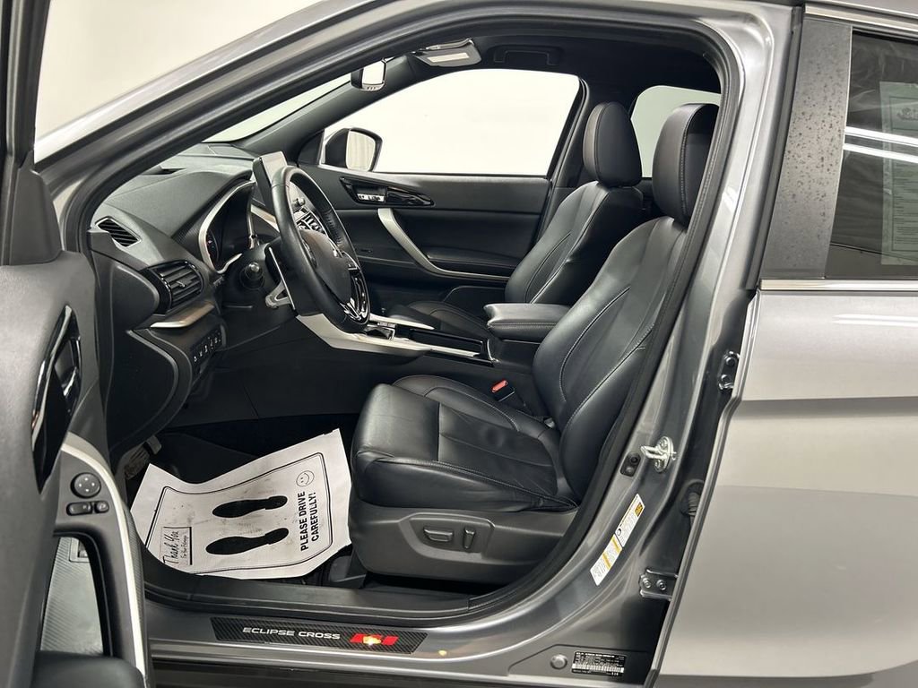 Used 2023 Mitsubishi Eclipse Cross SEL image 9