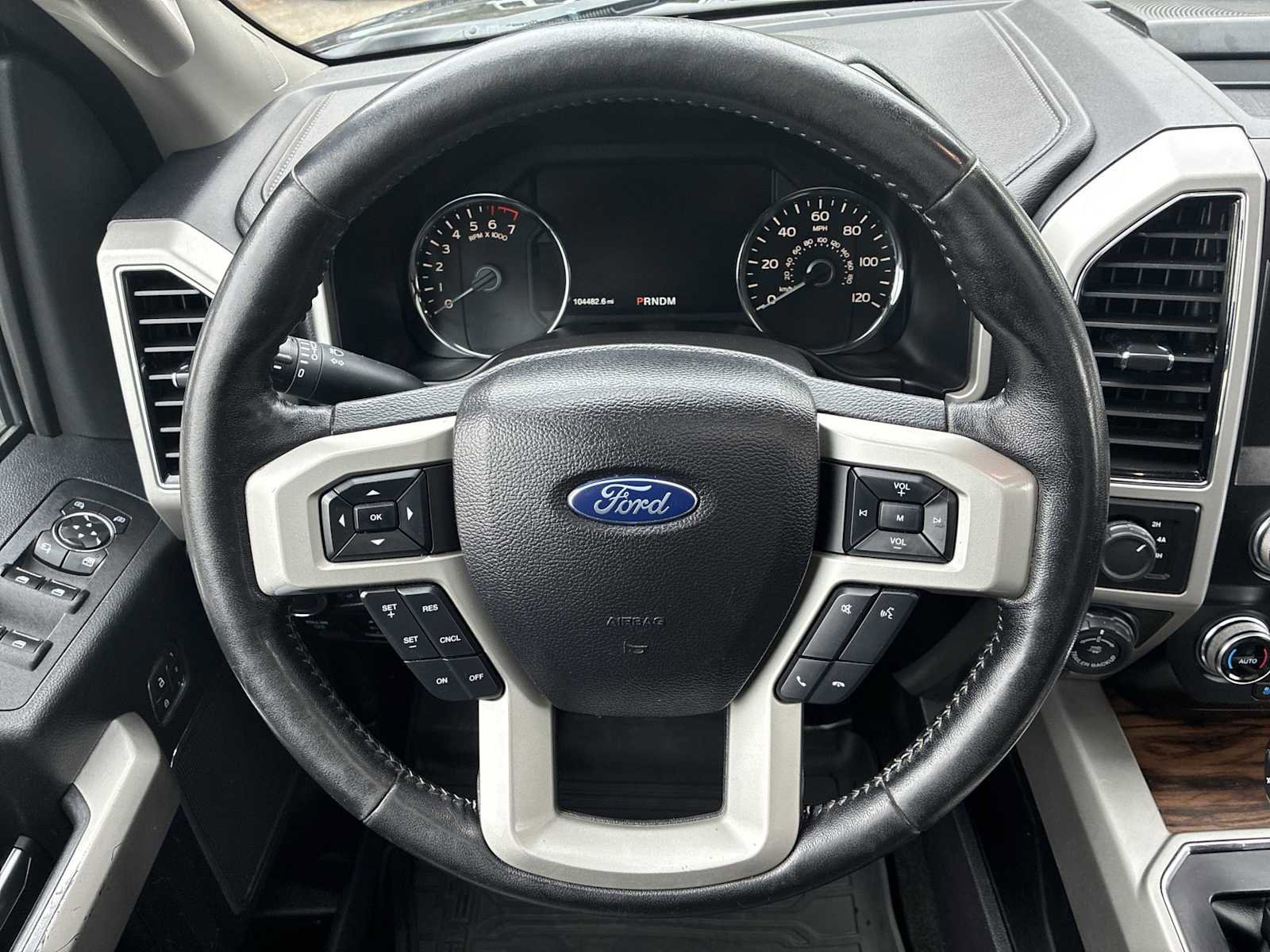 Used 2019 Ford F150 Lariat w/ Equipment Group 502A Luxury AWD/4WD image 11
