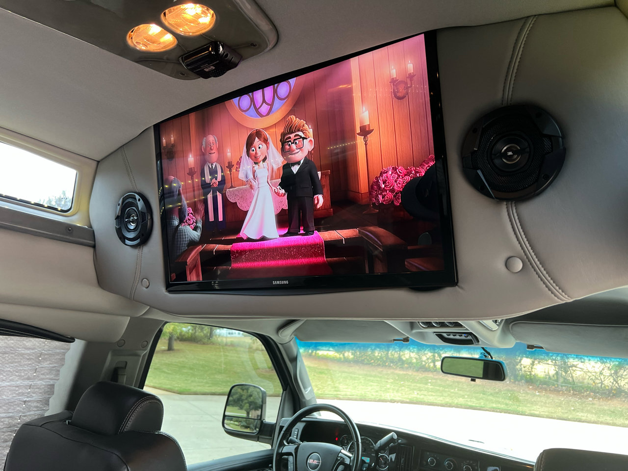 Used 2018 GMC Savana 3500 image 57