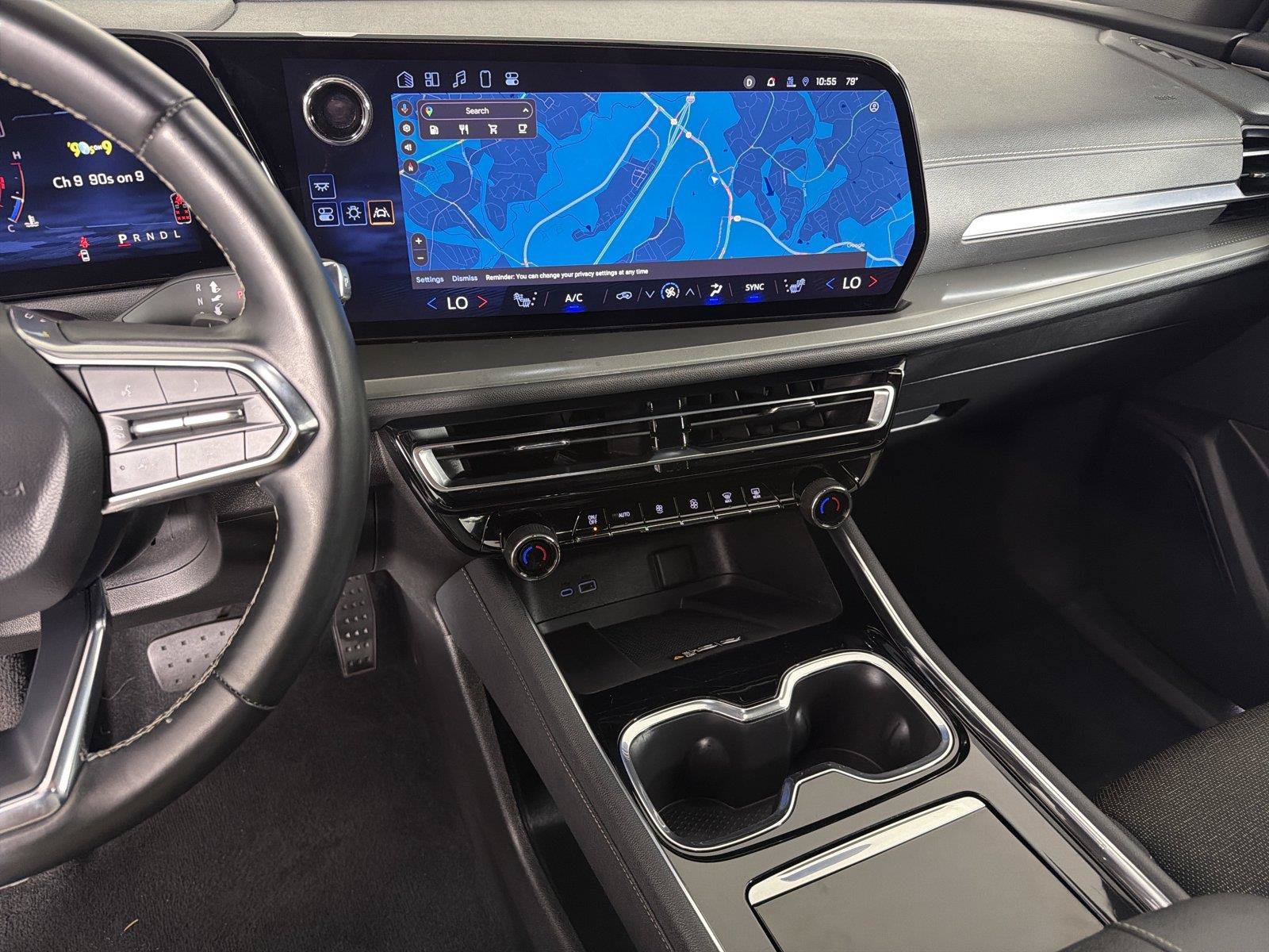 Certified 2024 Chevrolet Traverse LT FWD image 28