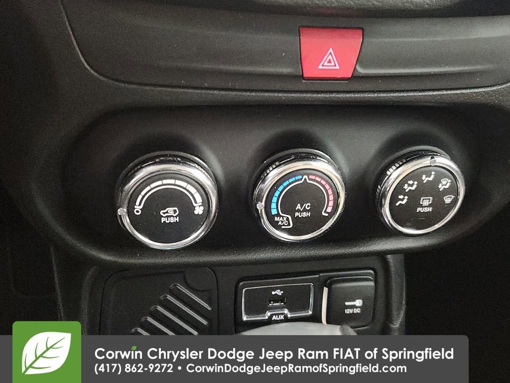 Used 2016 Jeep Renegade Latitude image 25