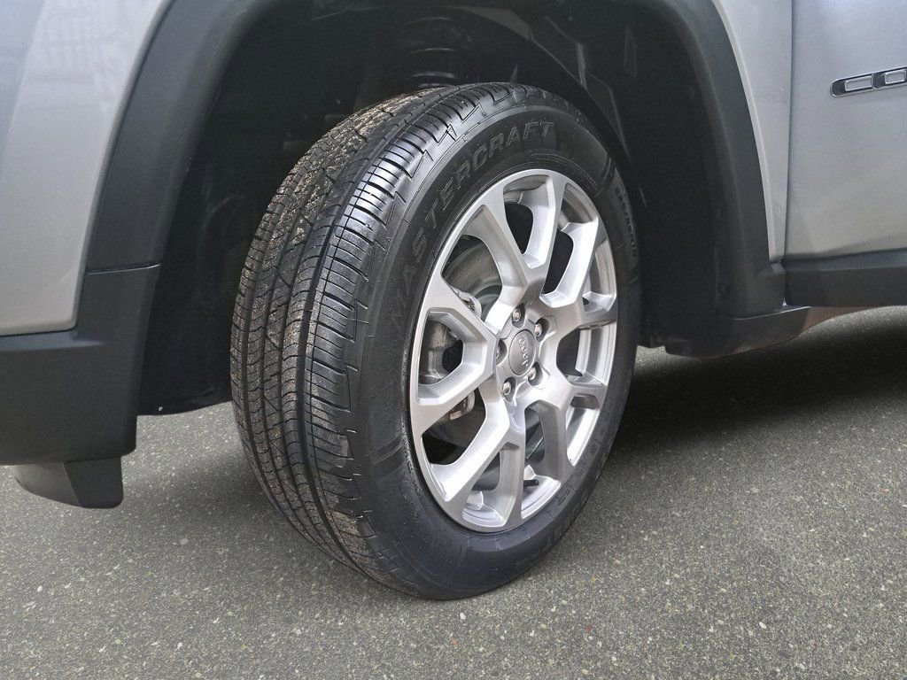 Certified 2022 Jeep Compass Latitude image 30