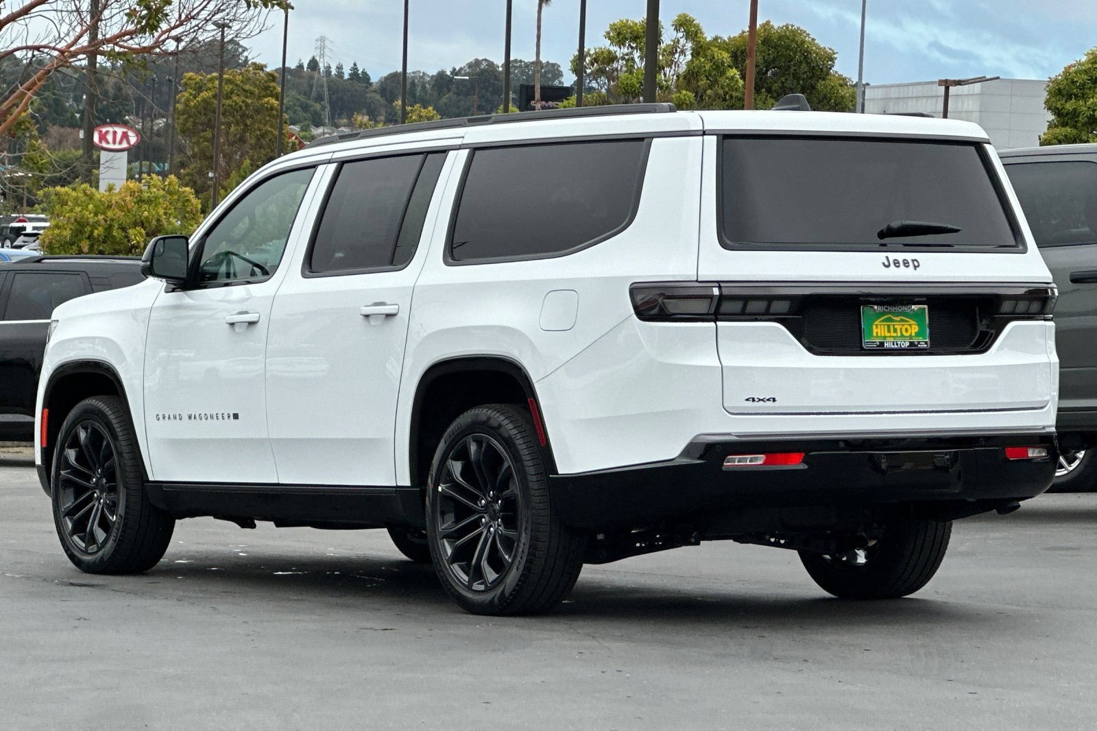 New 2026 Jeep Grand Wagoneer L Summit AWD/4WD image 6