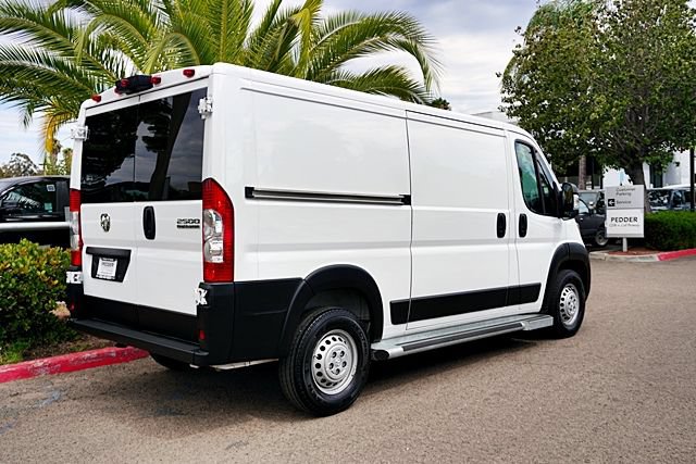 Used 2025 RAM ProMaster 2500 w/ U-Haul Equipment Group FWD image 8