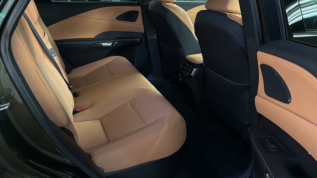 Used 2024 Lexus RX 350 Premium image 13