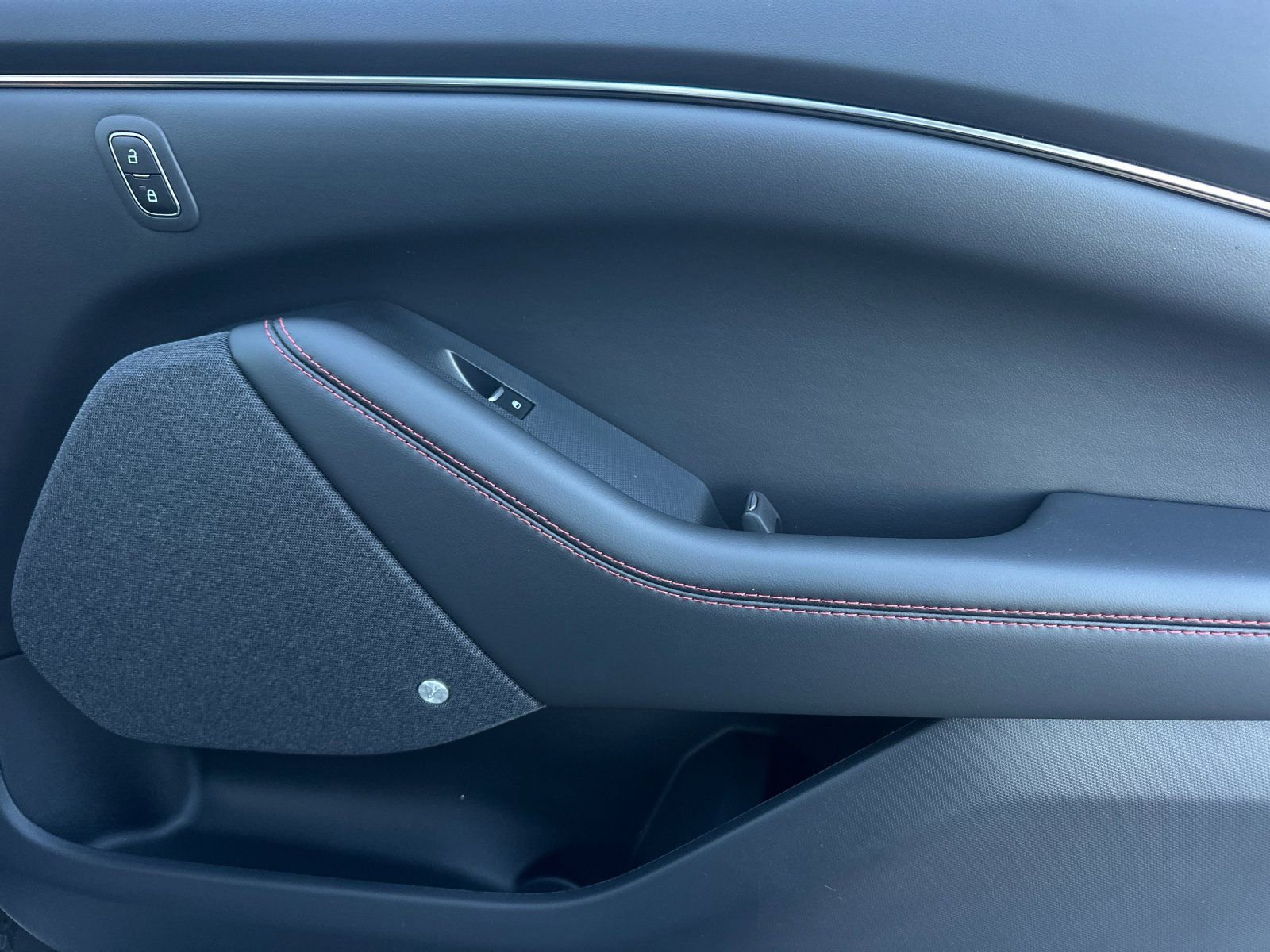 New 2025 Ford Mustang Mach-E Premium w/ Sport Appearance Package AWD/4WD image 19