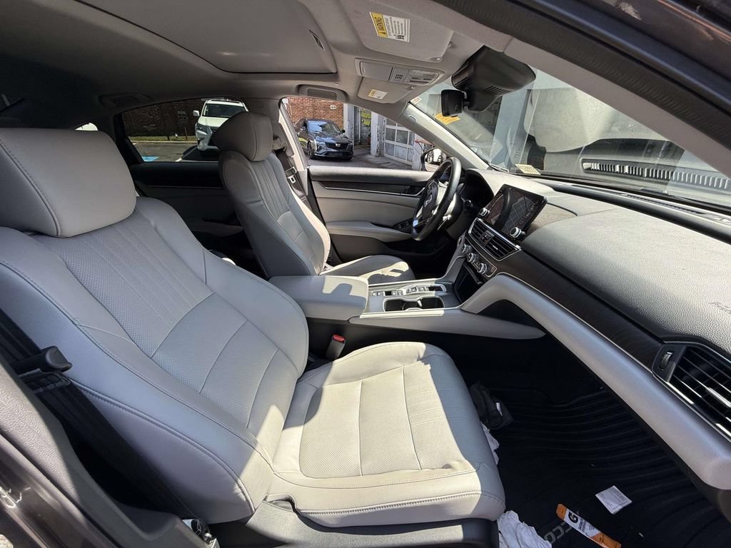 Used 2018 Honda Accord EX-L image 5