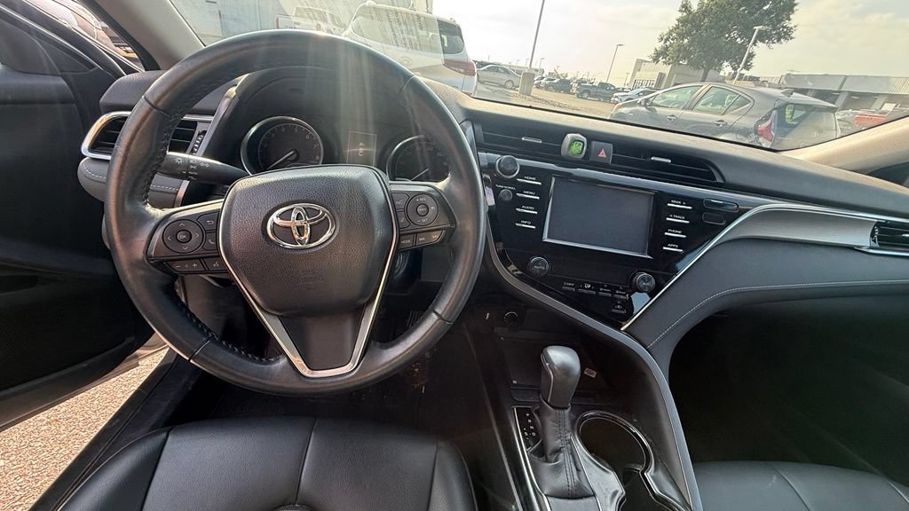 Used 2018 Toyota Camry SE FWD image 10