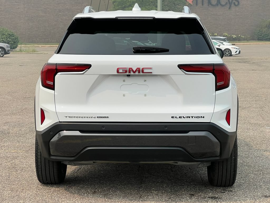 Used 2025 GMC Terrain Elevation w/ Elevation Premium Package AWD/4WD image 44