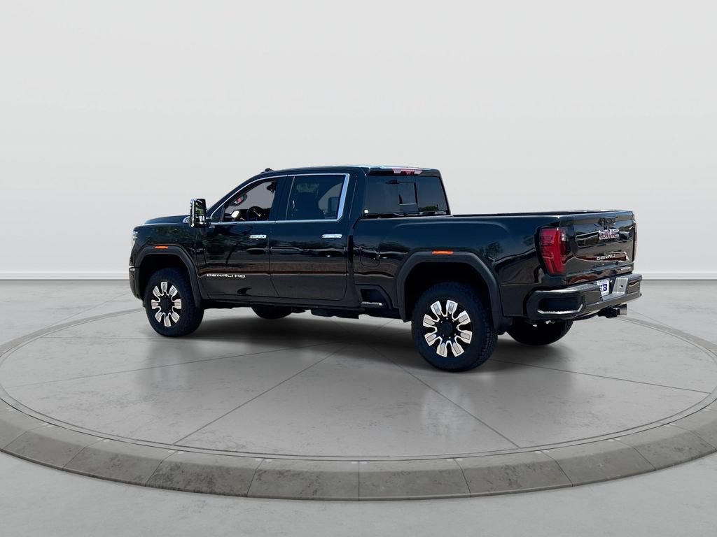 Used 2024 GMC Sierra 2500 Denali w/ Technology Package AWD/4WD image 6